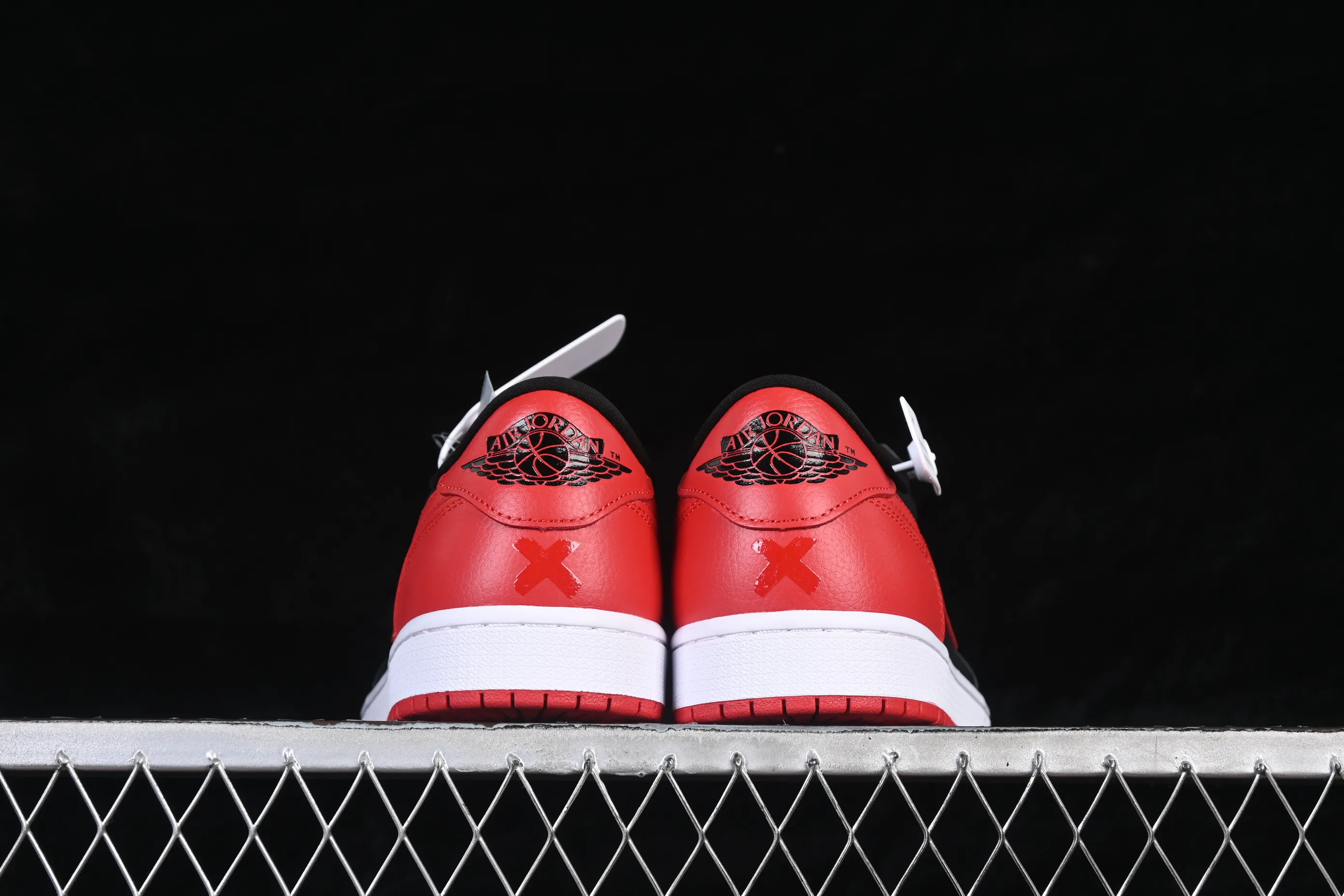 All categories Air Jordan Jordan series basketball shoes Air Jordan 1 Low Air Jordan 1 Low OG "Banned" AJ1 Joe 1 banned XX low-top cultural and casual sneakers HQ6998-001